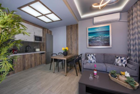 Rena's luxury apartment with free private parking